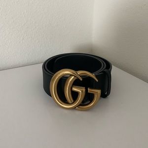 Gucci leather belt with Double G buckle